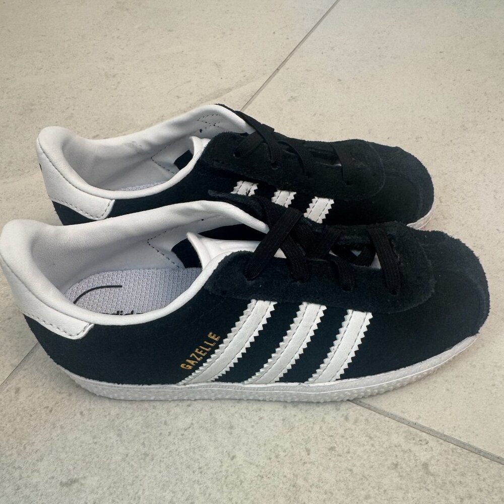 Kids Adidas Gazelle Sneaker - Black - 10C